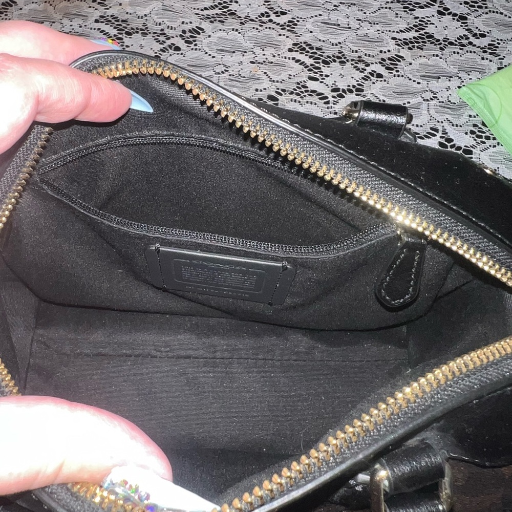 Authentic Coach Dark Brown Handbag with “C” Monogram 👜 - Picture 7 of 7